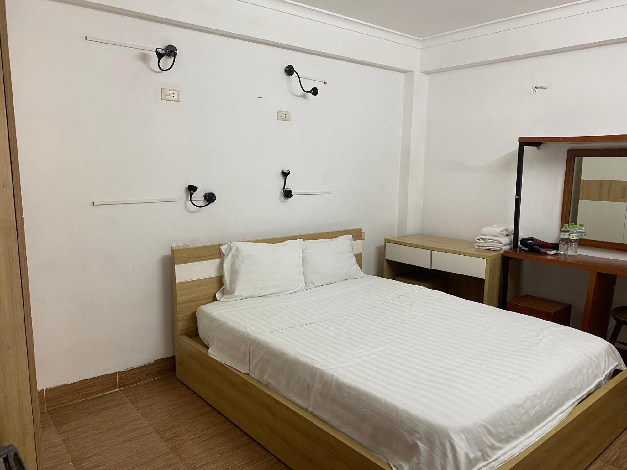 The Autumn Homestel Hanoi Exterior photo