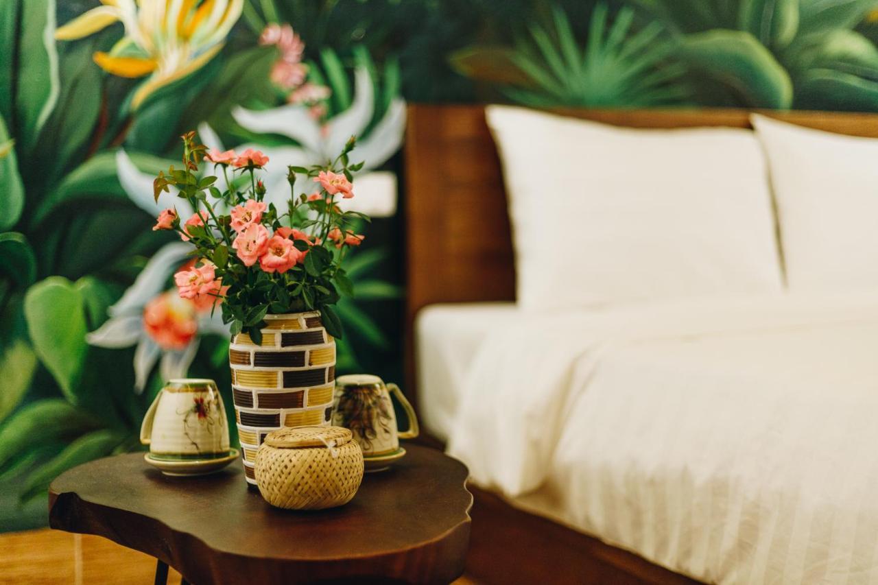 The Autumn Homestel Hanoi Exterior photo
